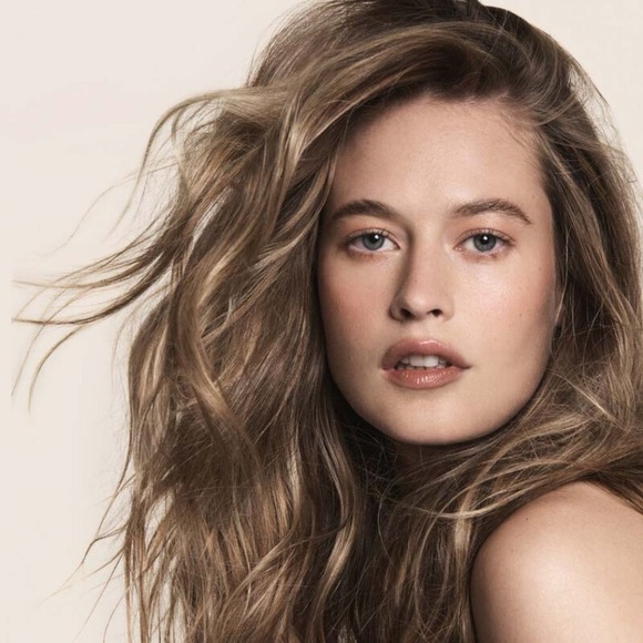 Living Proof Full Dry Volume & Texture Spray - Picture 3 of 9